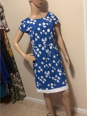 Tommy Hilfiger Blue Floral Print Shift Dress with White Hem